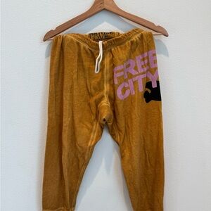 freecity Mustard Joggers